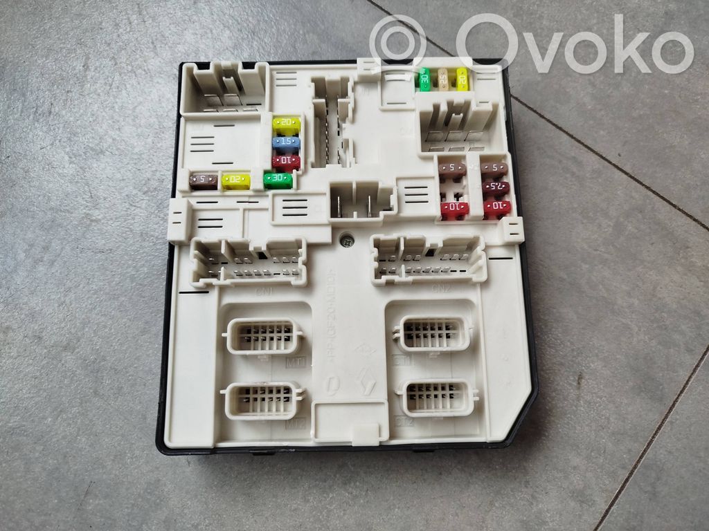 Renault Master III Fuse module 