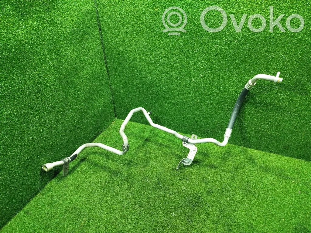 Opel Vivaro Conductă/furtun aer condiționat (A/C) 