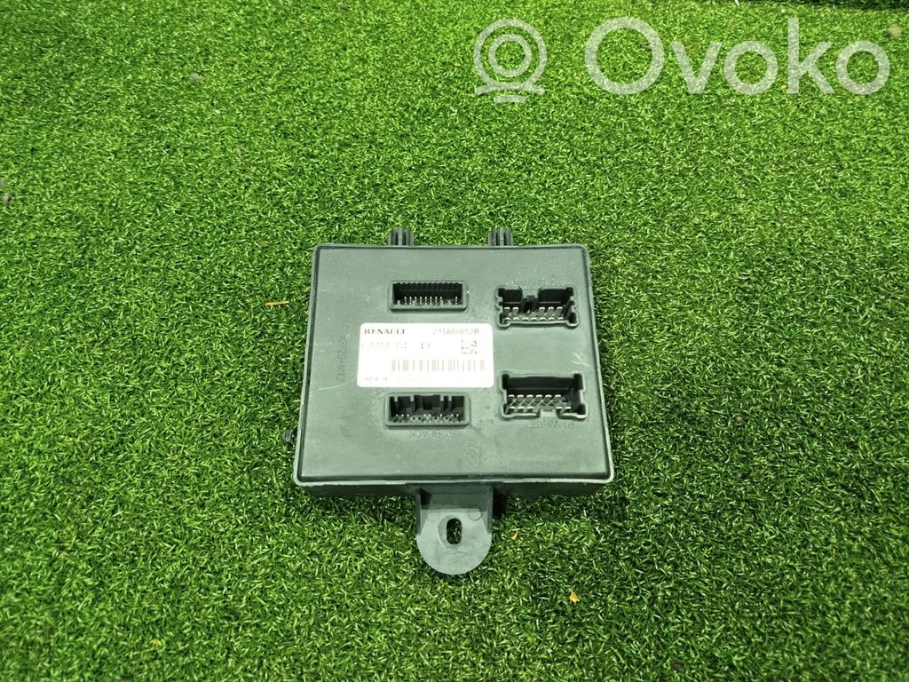 Renault Trafic III (X82) Comfort/convenience module 