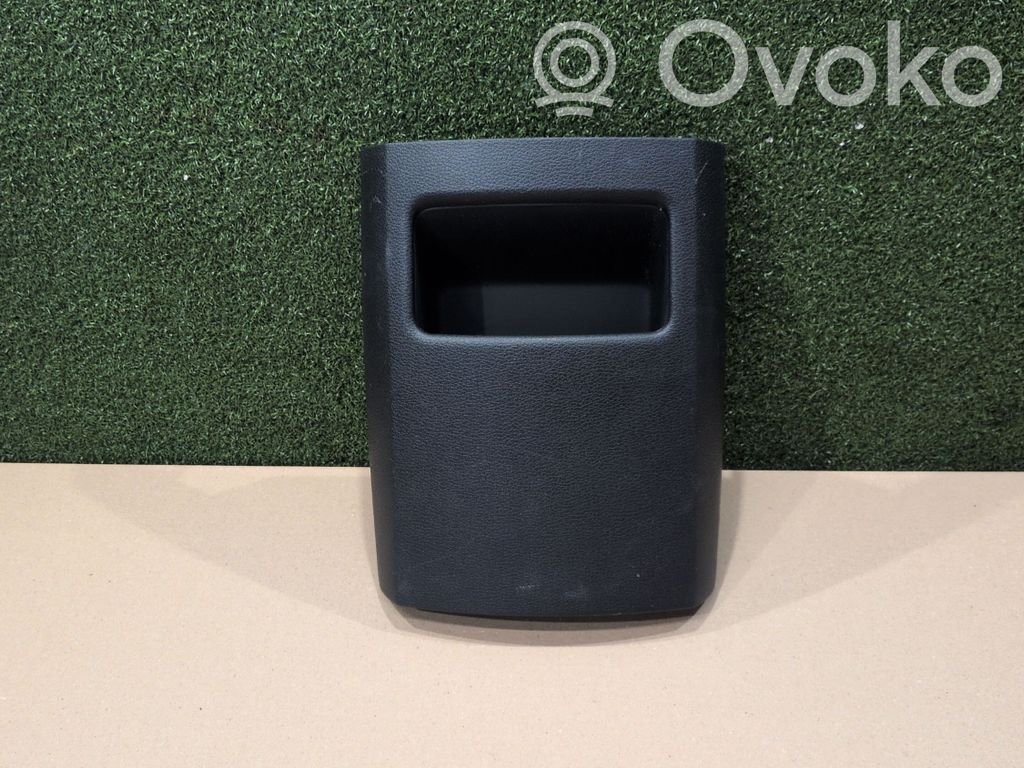 Popielniczka tylna tunelu środkowego   84647R2000,84641R2400WK,84641R2400
