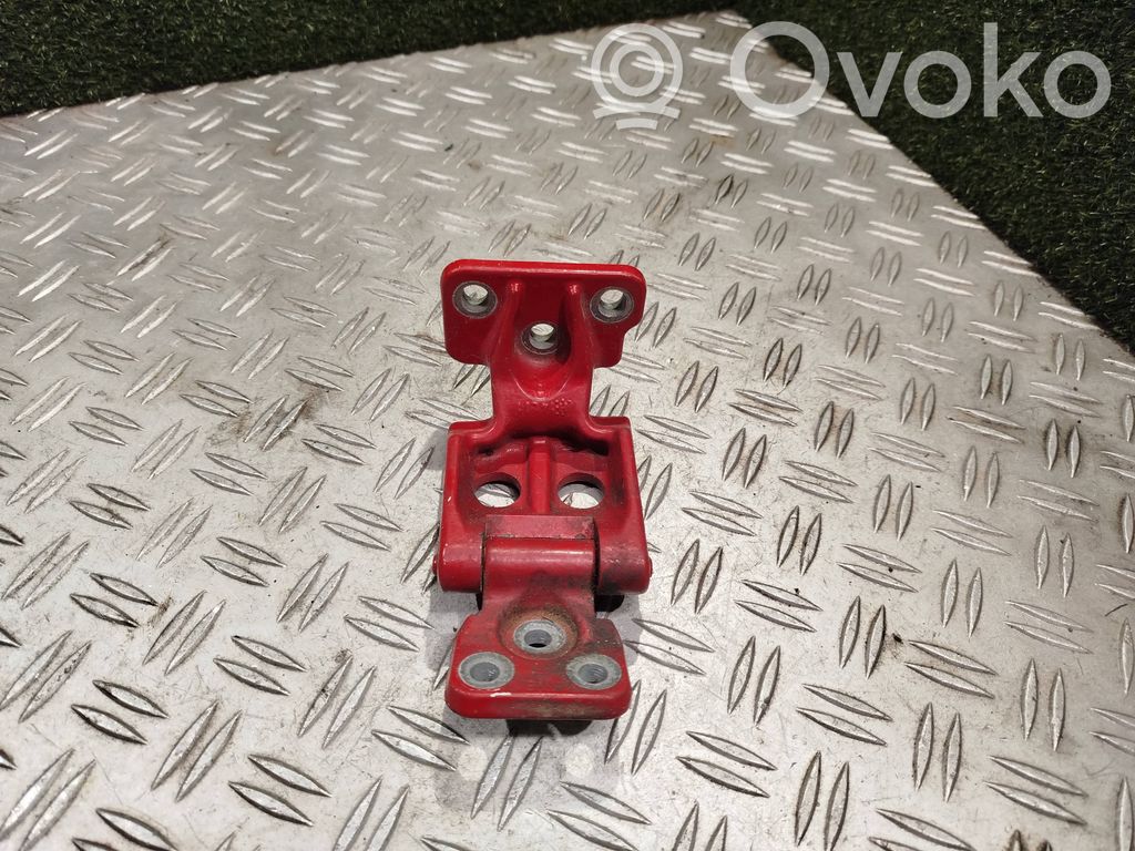 Man TGE 1gen Loading door lower hinge 