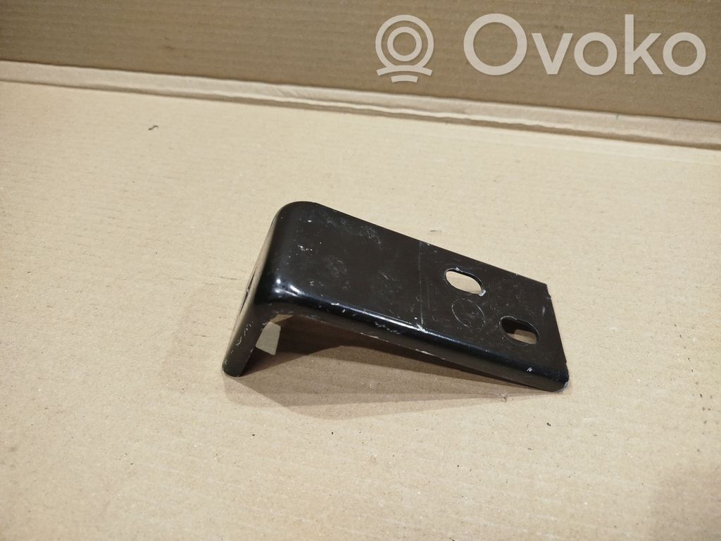 Radiator support slam panel bracket   8200657216B