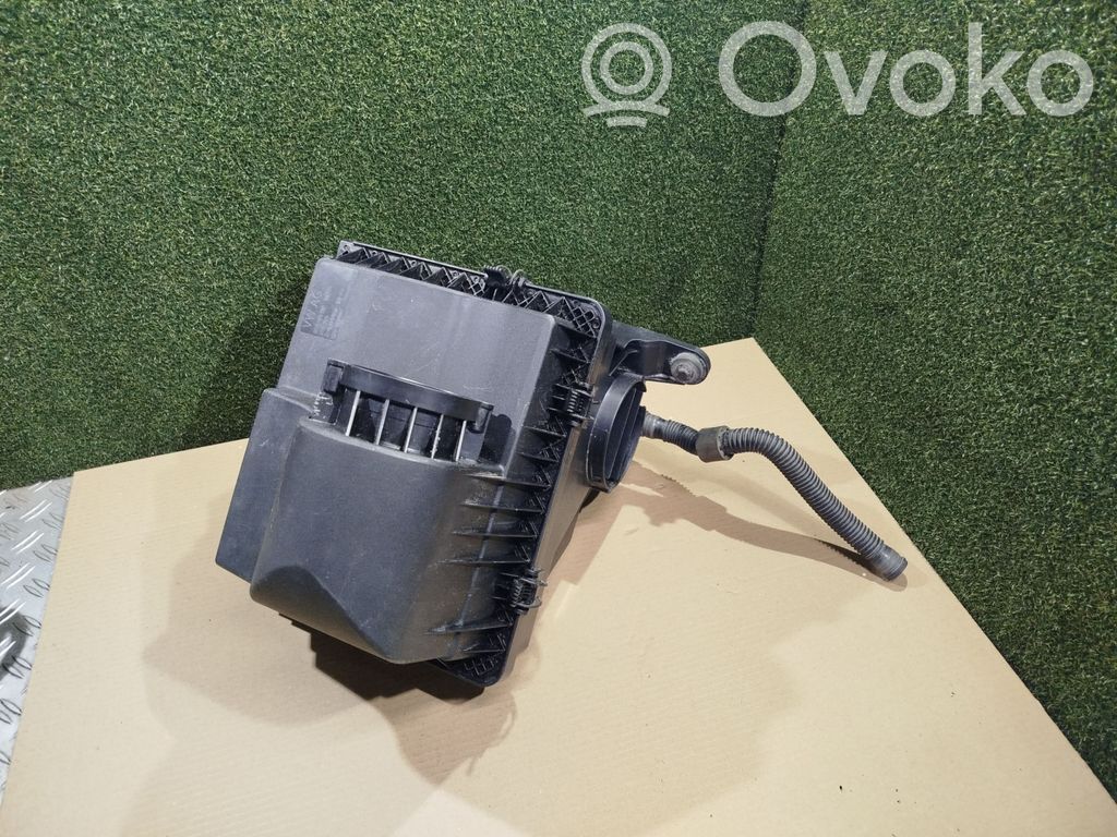 Volkswagen Crafter Obudowa filtra powietrza 