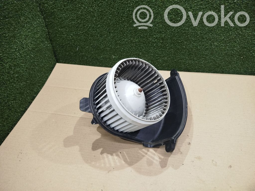 Renault Master III Mazā radiatora ventilators 