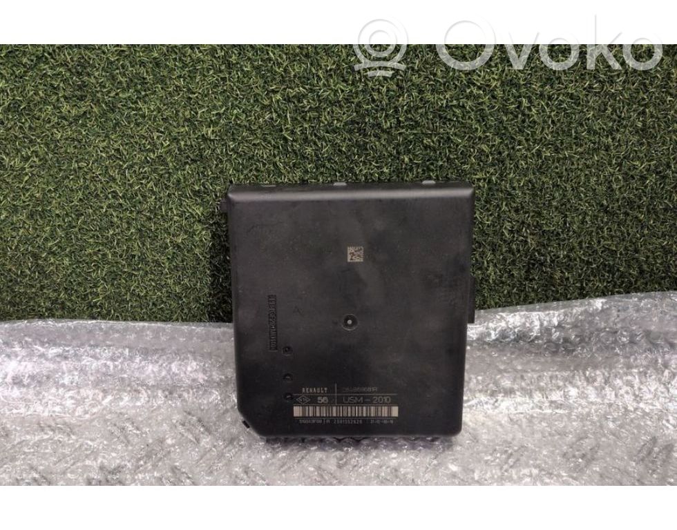 Renault Master III Fuse module 