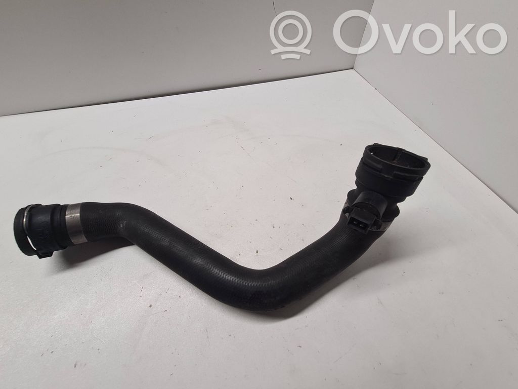 Engine coolant pipe/hose   1705224