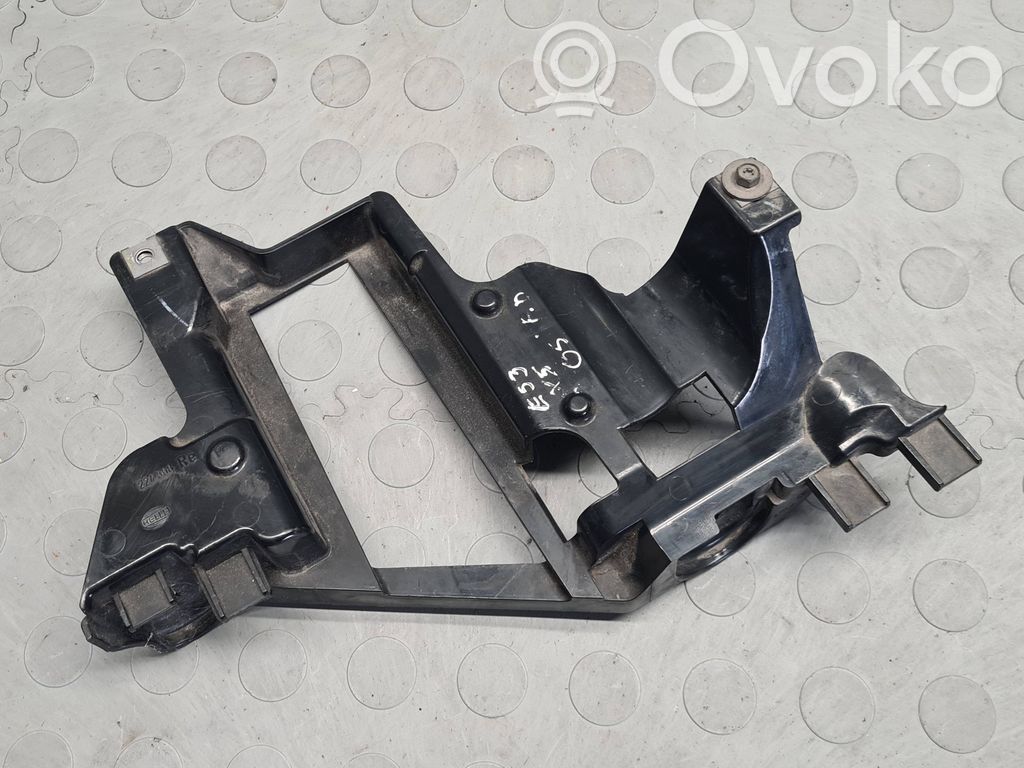 Halterung Scheinwerfer   224568