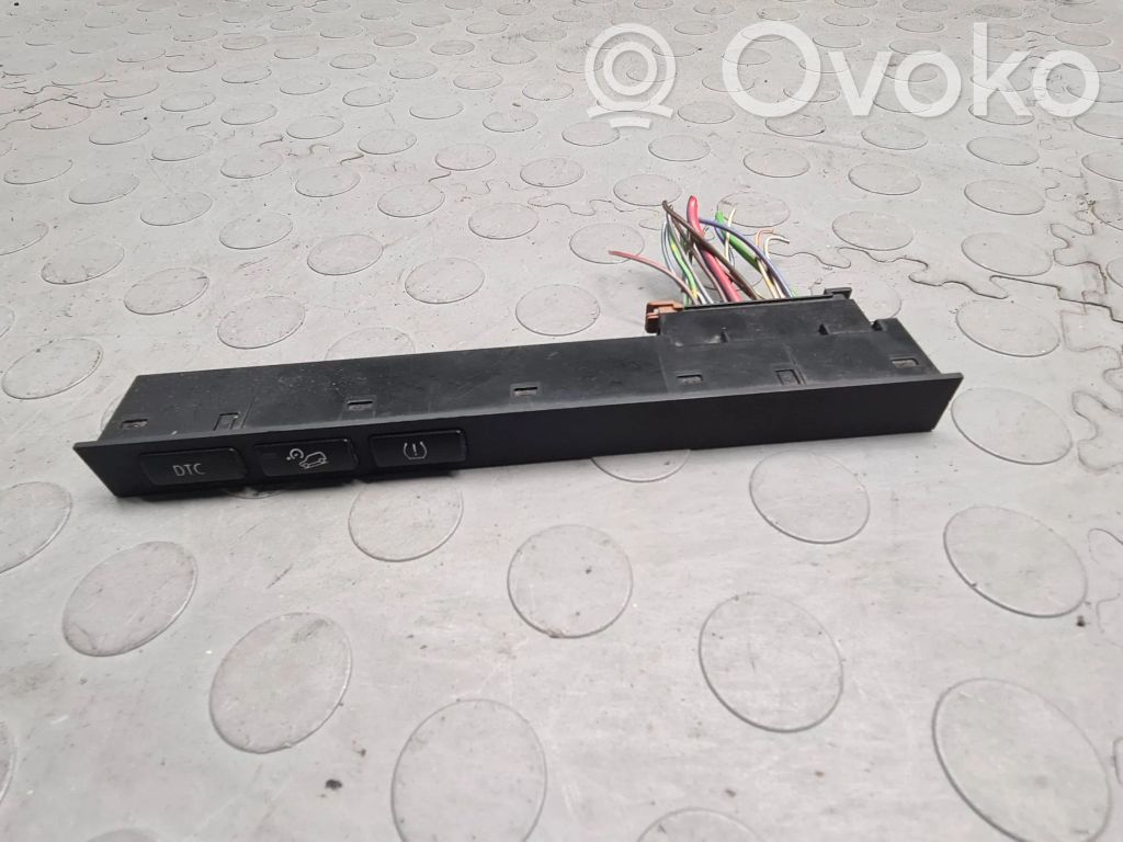 BMW X3 E83 A set of switches 