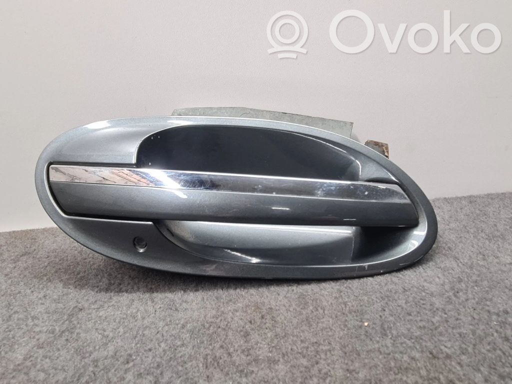 BMW 7 E65 E66 Takaoven ulkokahva 