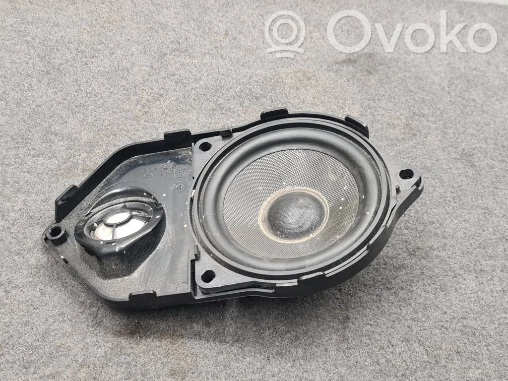 Panel speaker   6977797