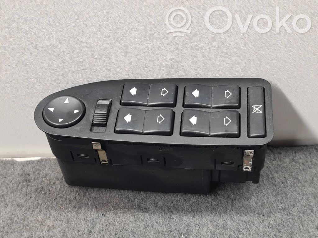 BMW 7 E38 Electric window control switch 