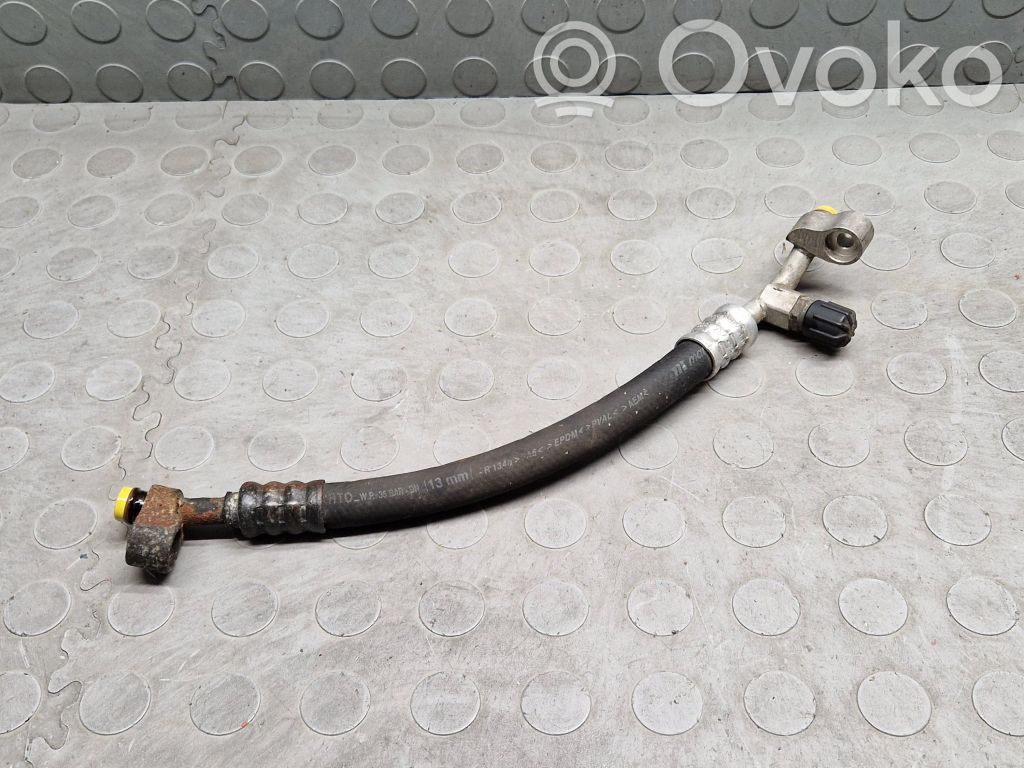 Air conditioning (A/C) pipe/hose   6908754