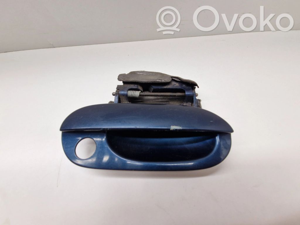 Manecilla externa puerta delantera   8166972