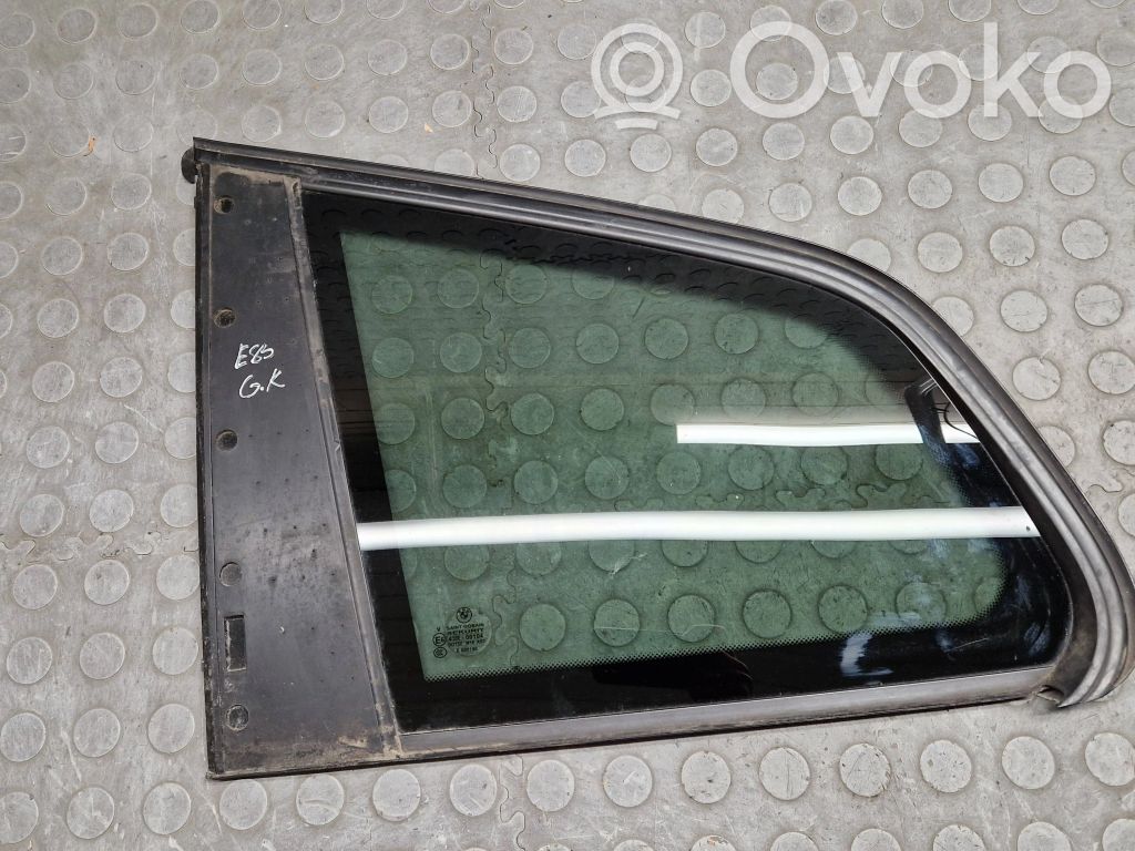 BMW X3 E83 Rear side window 