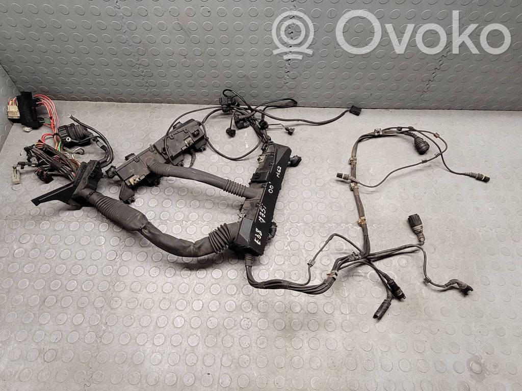 Engine installation wiring loom   1438434,1719733,1438433