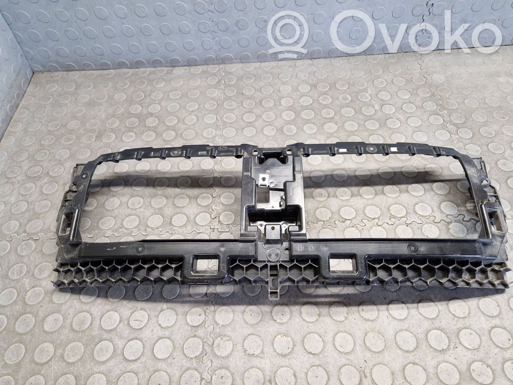 BMW i4 Wlot / Kanał powietrza intercoolera 