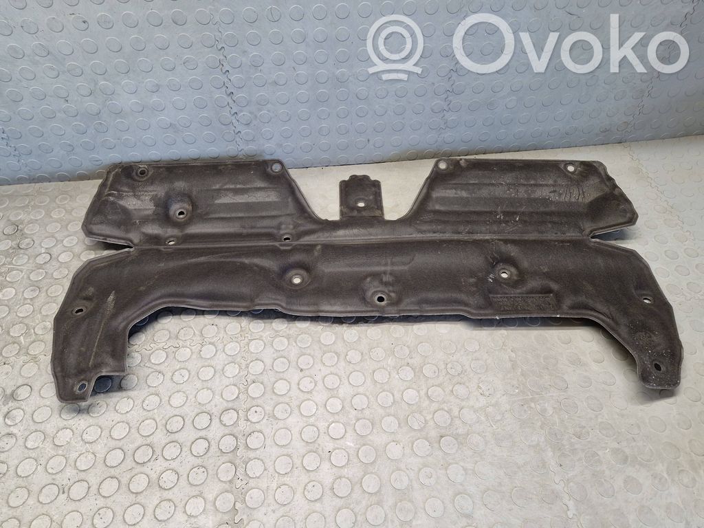 BMW i4 Heat shield in engine bay 