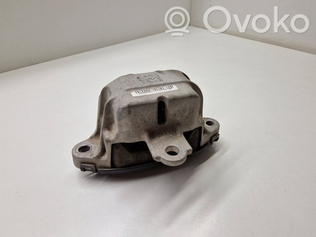 Buick Encore I Engine mount bracket 