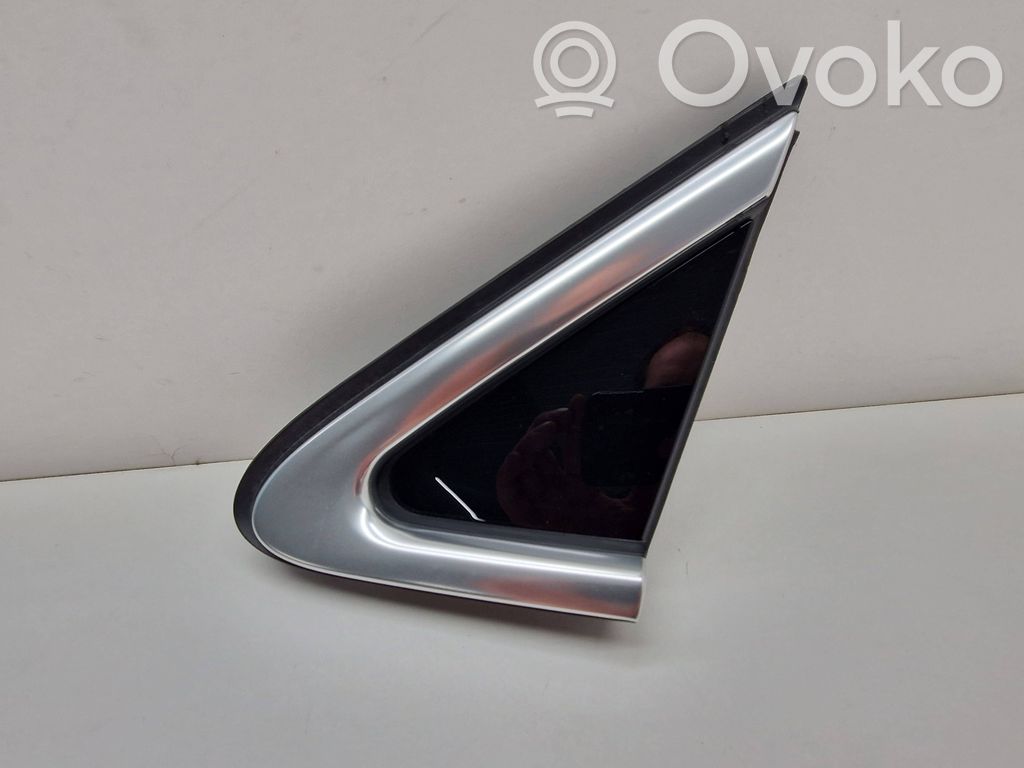 BMW 2 Active Tourer U06 Moldura de la aleta (moldura) 