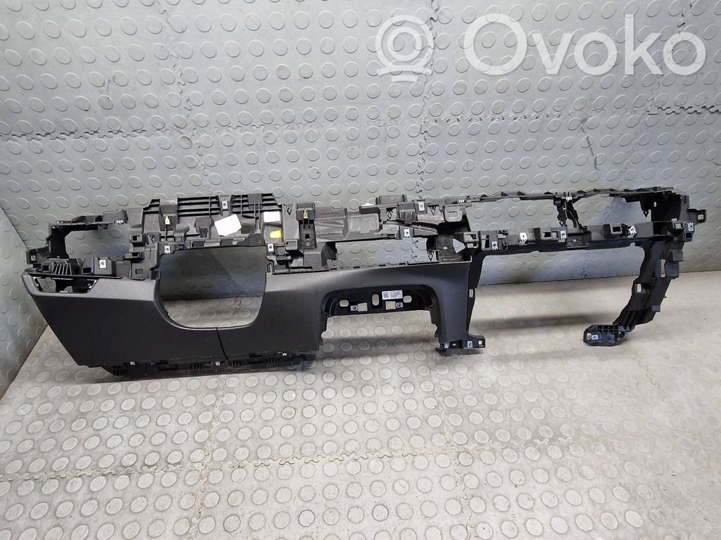 BMW 2 Active Tourer U06 Dashboard 