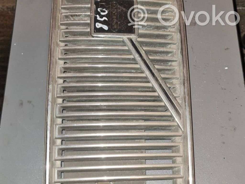 Volvo 850 Etusäleikkö 