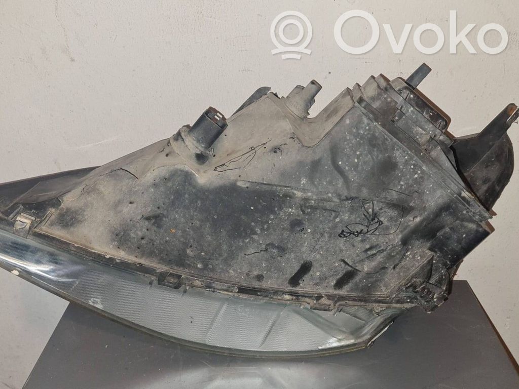 Ford Focus Headlight/headlamp 