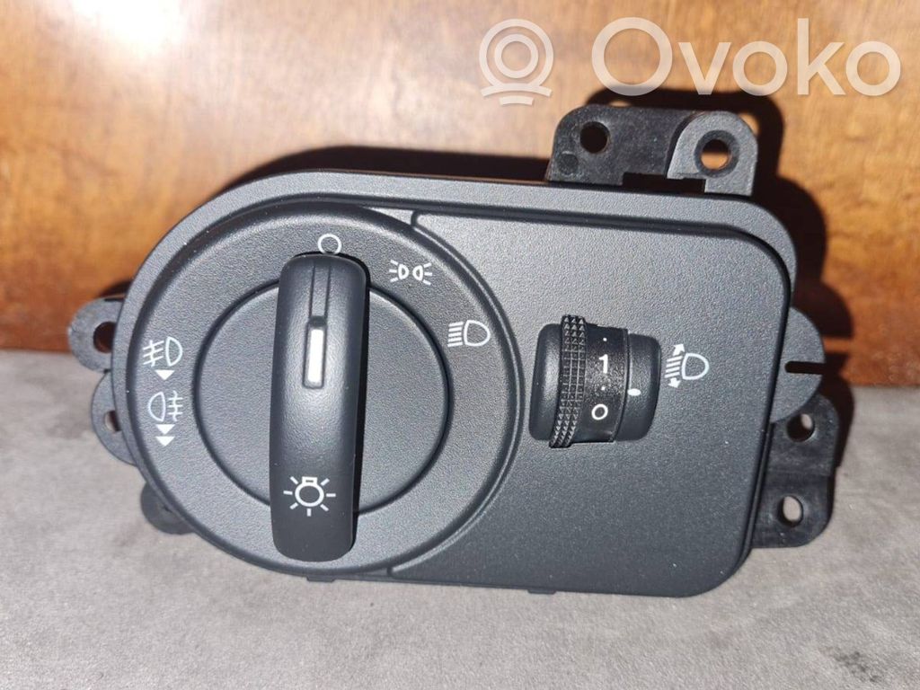 Ford Fiesta Light switch 