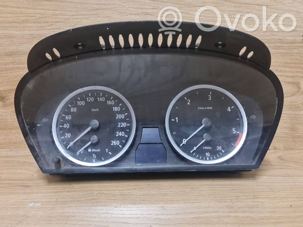 BMW 5 E60 E61 Spidometrs (instrumentu panelī) 