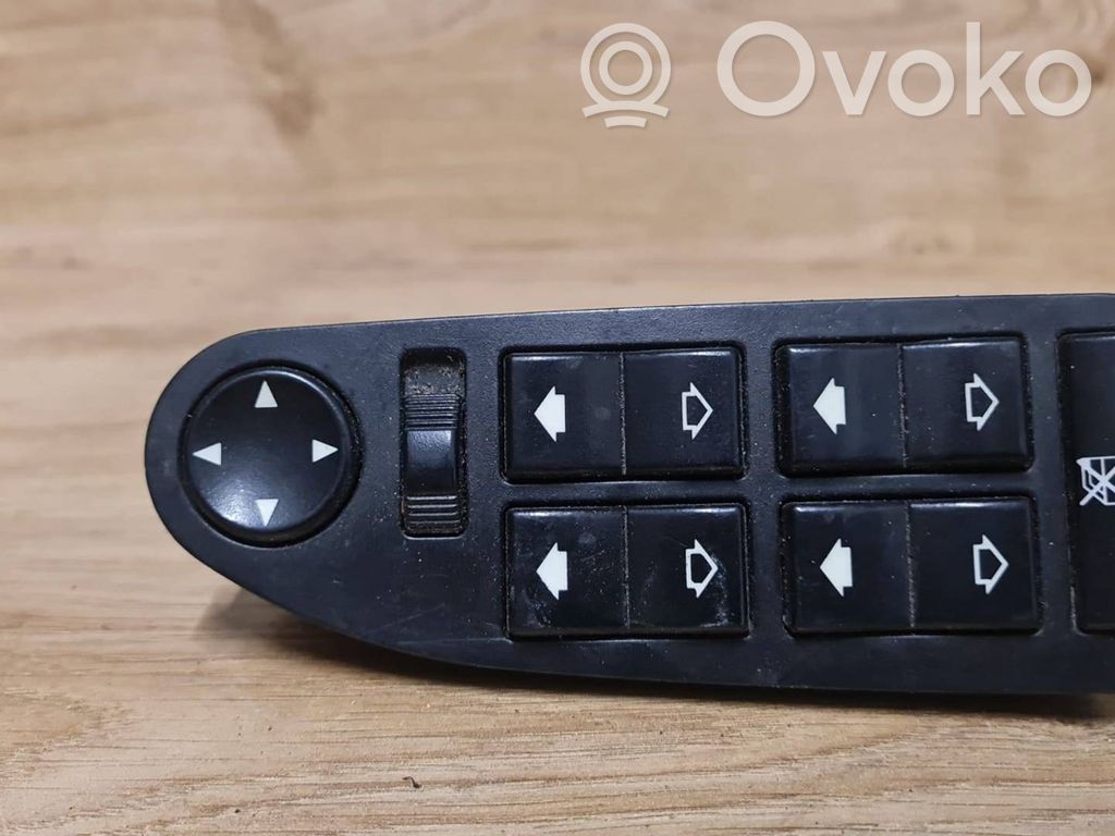 BMW 5 E39 Electric window control switch 