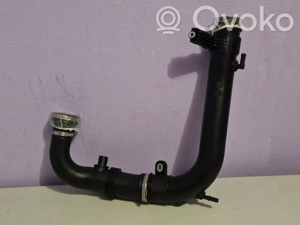 Ford Fiesta Turboahtimen ilmanoton letku 
