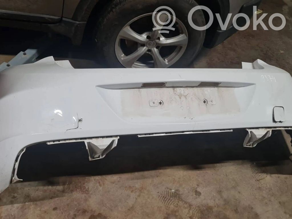 Opel Astra J Parachoques 