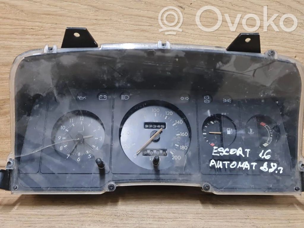 Ford Escort Nopeusmittari (mittaristo) 