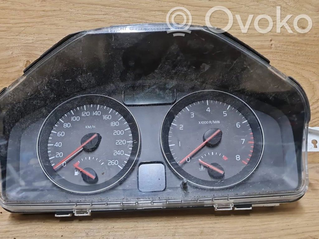 Volvo S40 Speedometer (instrument cluster) 