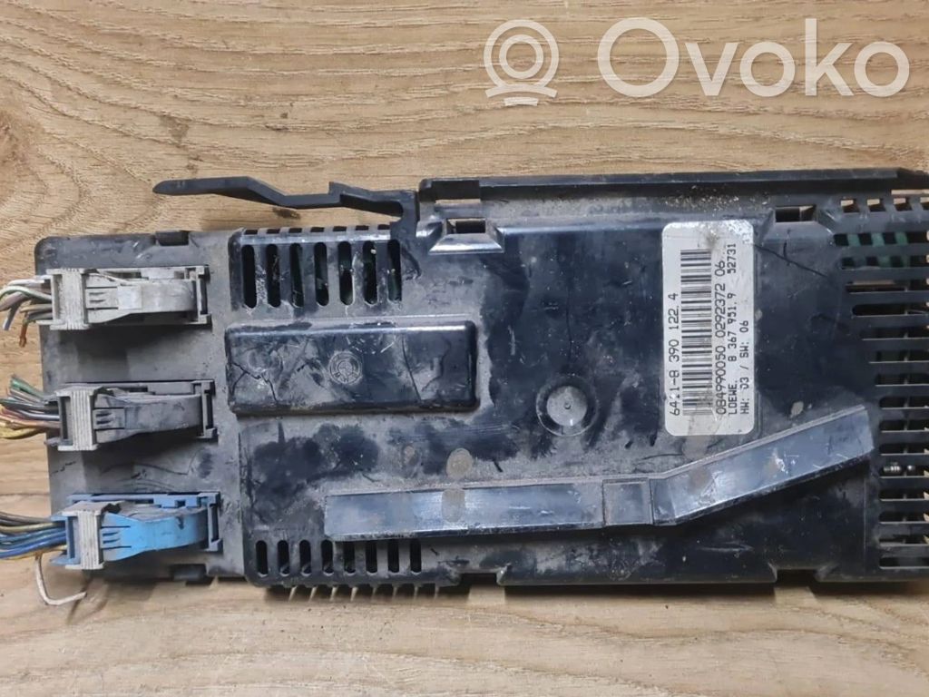 BMW 5 E34 Komforto modulis 