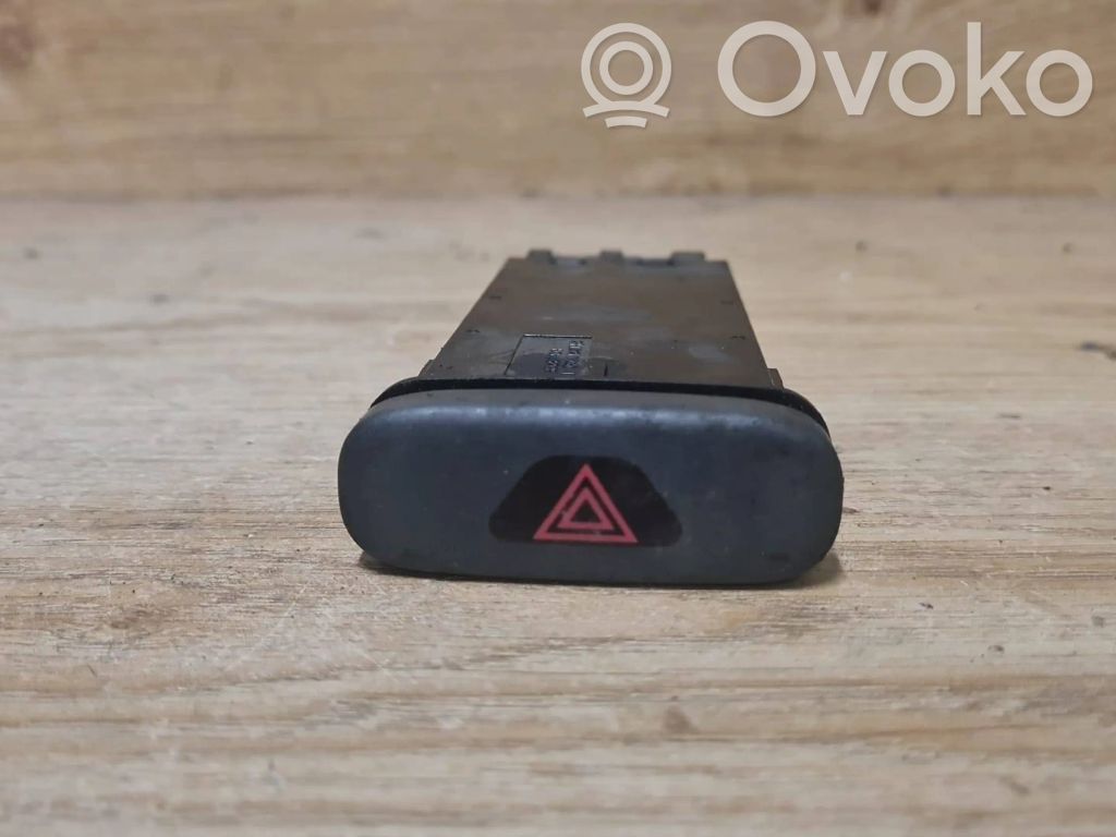 Volvo S70  V70  V70 XC Botón interruptor de luz de peligro 