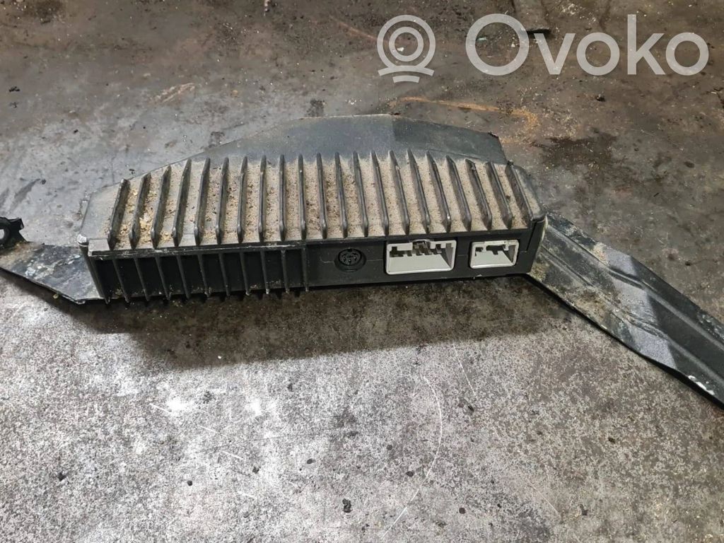 Volvo S60 Sound amplifier 