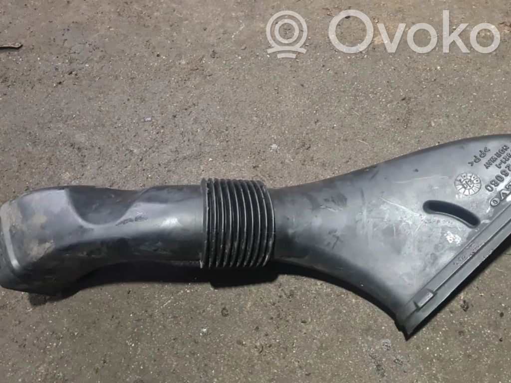 Volvo S80 Ilmanoton kanavan osa 