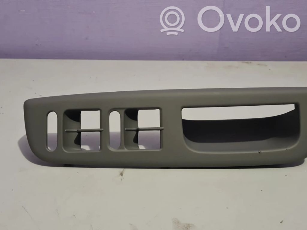 Front door window switch trim   YM2114B263,1139726