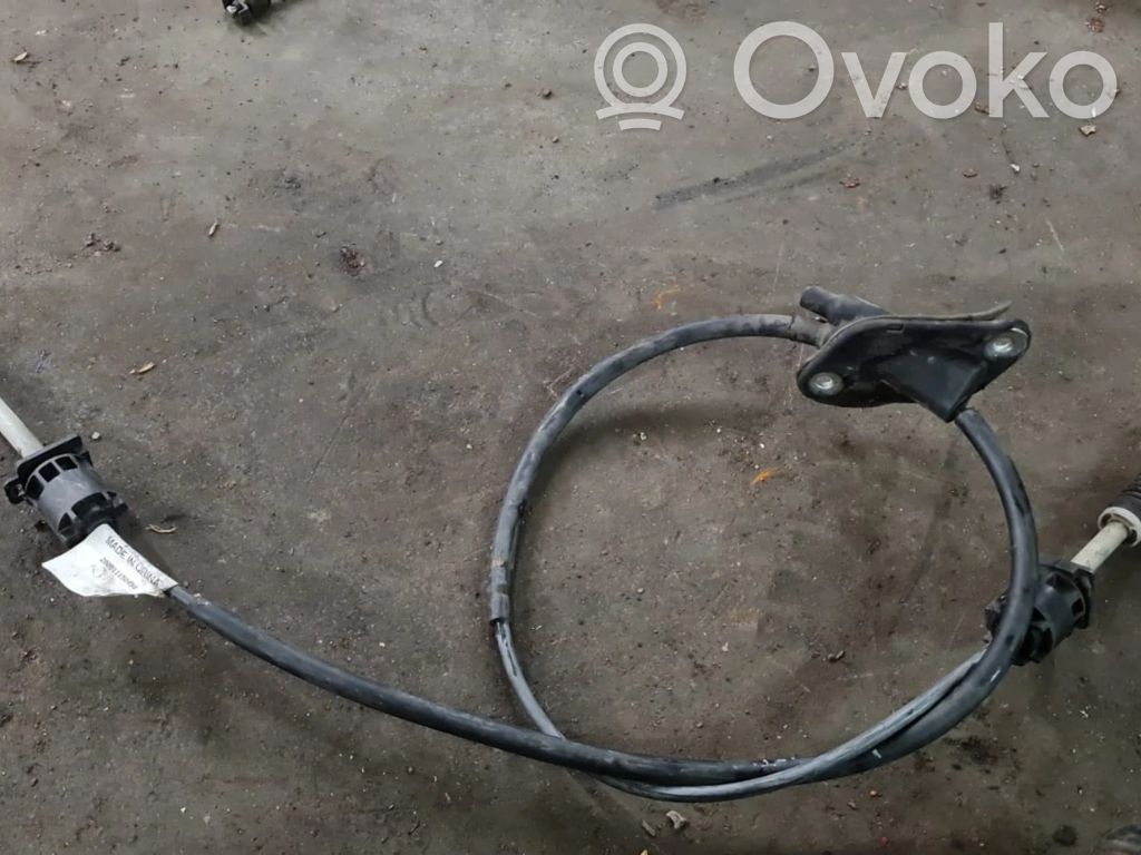 Volvo XC70 Gear shift cable linkage 