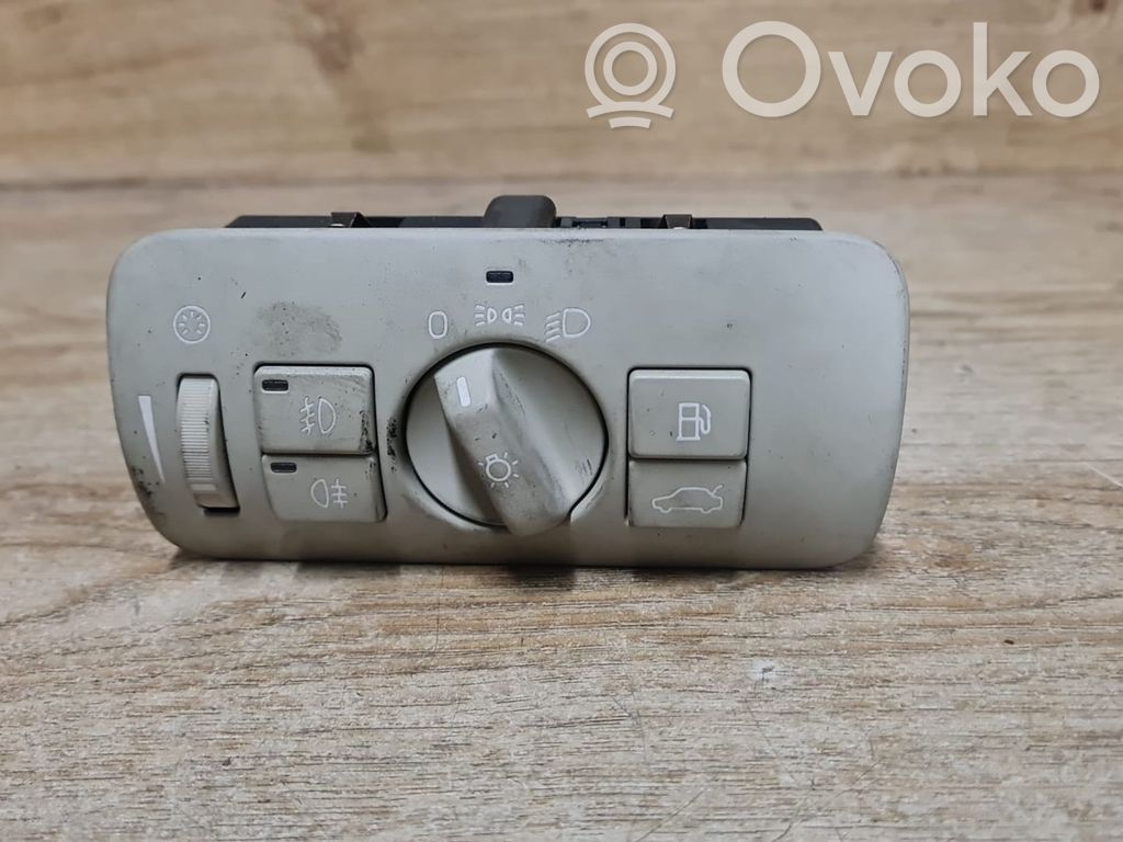 Volvo V70 Light switch 