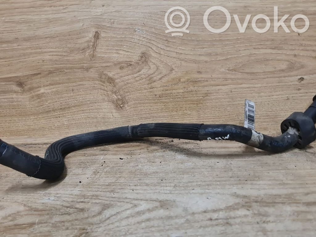 BMW 1 E81 E87 Fuel line pipe 