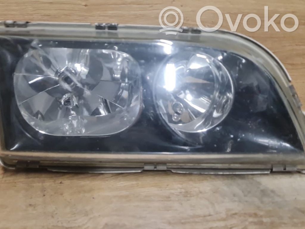 Volvo S40, V40 Lampa przednia 
