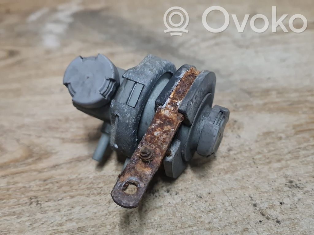 Volvo 850 Turbo solenoid valve 