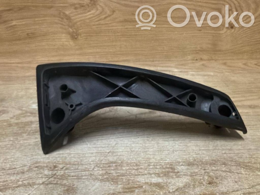 Volvo V70 Etuoven sisäkahvan kehys 