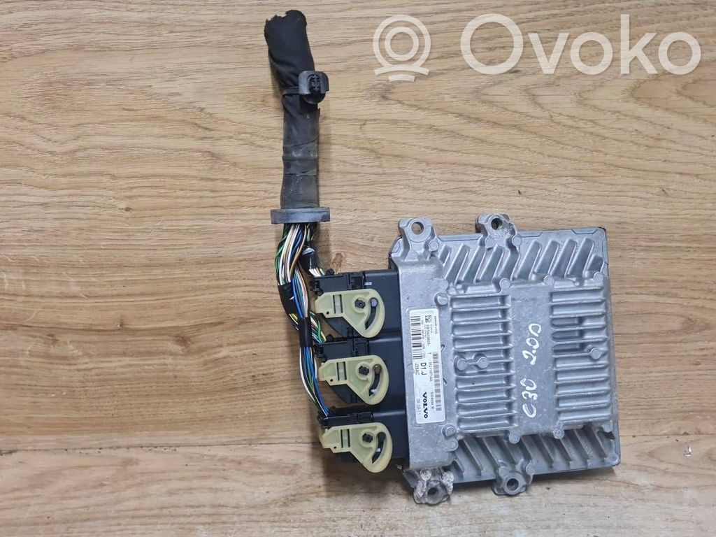 Volvo C30 Engine control unit/module 