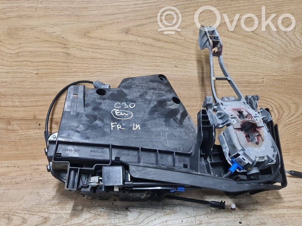 Volvo C30 Front door lock 