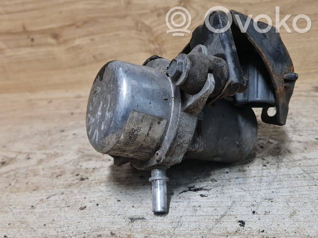 Volvo S40 Bomba de vacío 