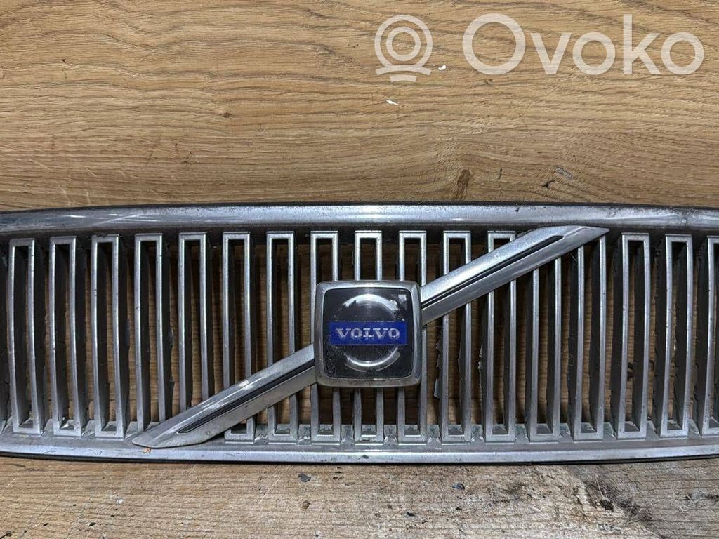 Volvo S70  V70  V70 XC Etusäleikkö 
