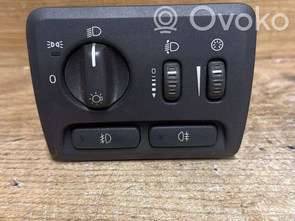 Volvo V70 Light switch 