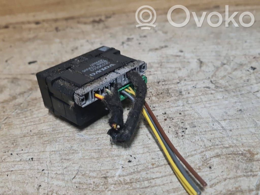 Volvo V70 Seat heating relay 